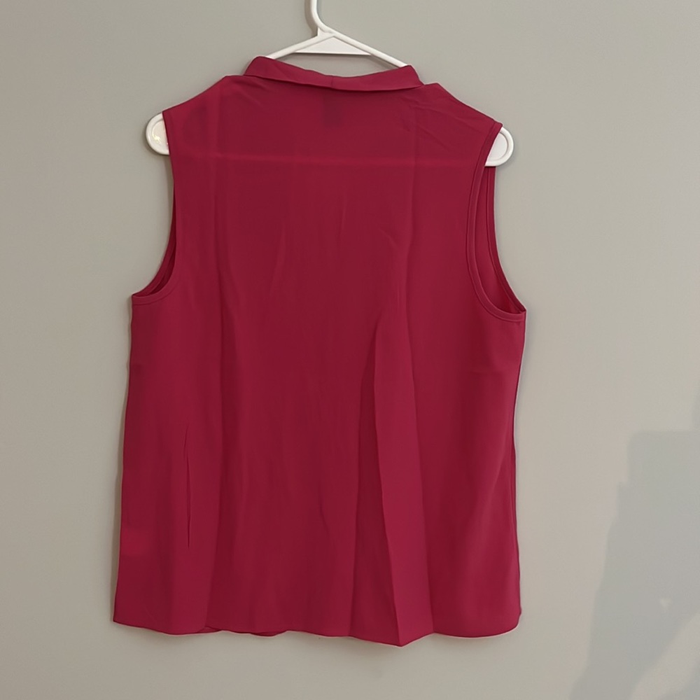 Pink flowy work top - Picture 3 of 4